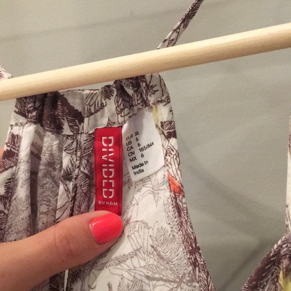 Super cute H&M sundress - Picture 6 of 6